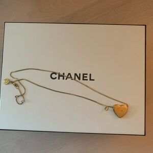 NWOT SUGAR BLOSSOM Oui Heart Necklace